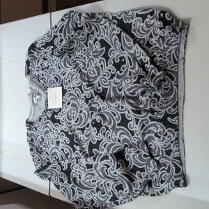 NWT WOMEN'S SPARKLING SWEATER